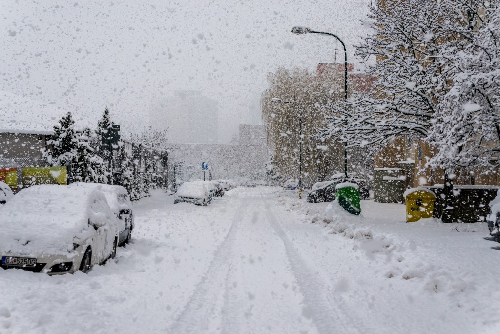 Harsh winter weather on the east coast is being blamed for lower pending home sales in January.